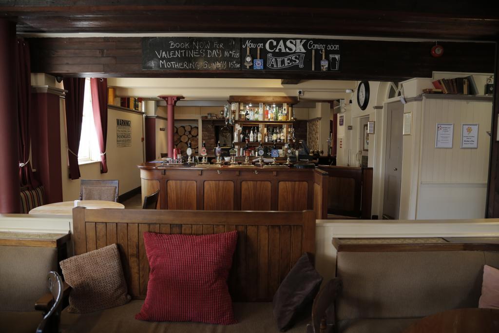 Hanmer Arms 외부 사진